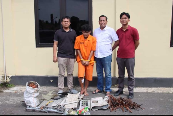 415c950271e748abda4d62b0c53a3d33