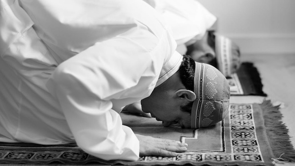 Ilustrasi salat 1771388863178