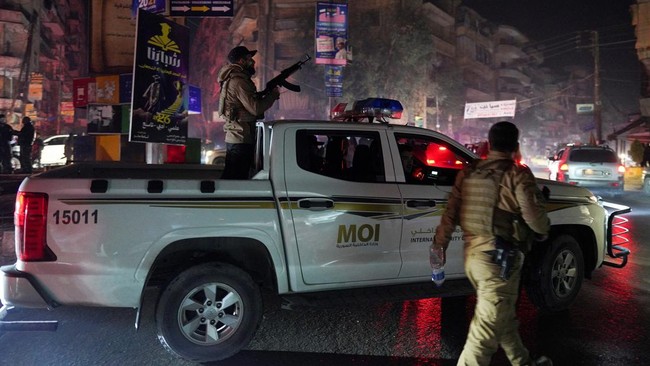 Bentrokan tentara suriah dan milisi kurdi pecah di aleppo 1767941419019
