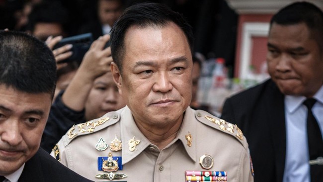 Perdana menteri thailand anutin charnvirakul 1764577887377