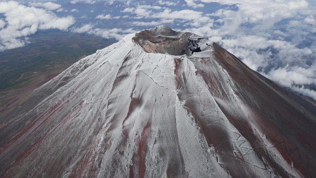 Puncak gunung fuji 1